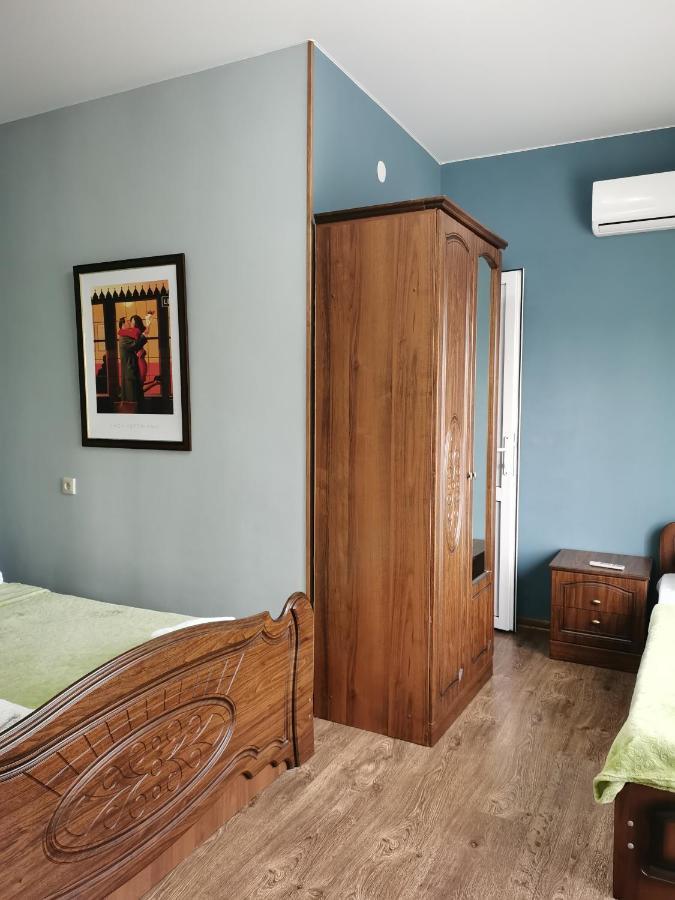 Guest House Санэль Tsandrypsh Ngoại thất bức ảnh