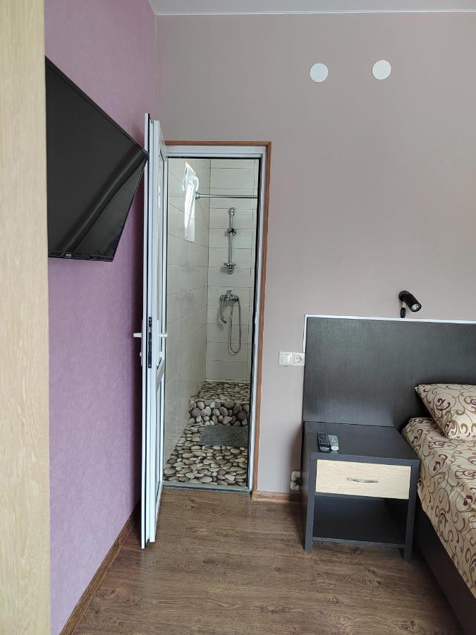 Guest House Санэль Tsandrypsh Ngoại thất bức ảnh