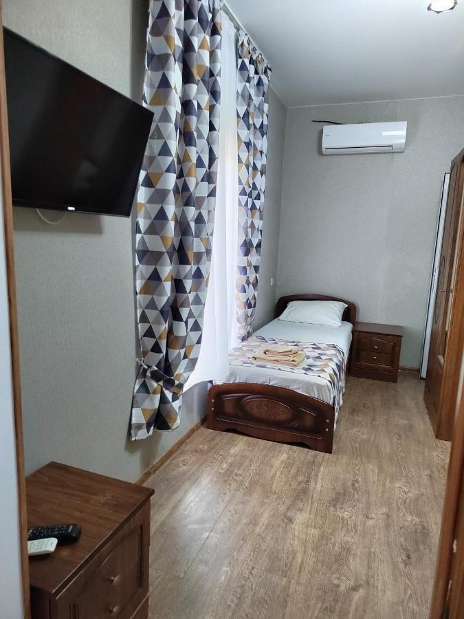 Guest House Санэль Tsandrypsh Ngoại thất bức ảnh