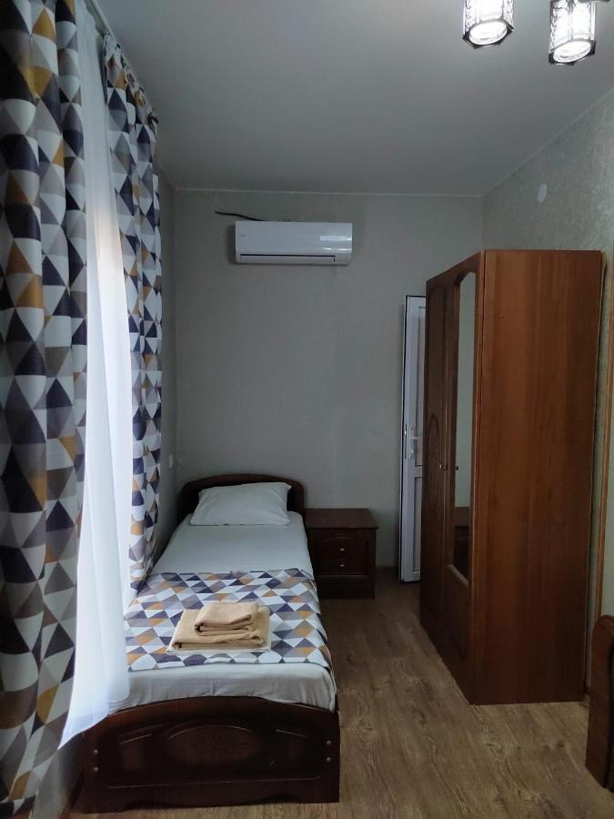 Guest House Санэль Tsandrypsh Ngoại thất bức ảnh
